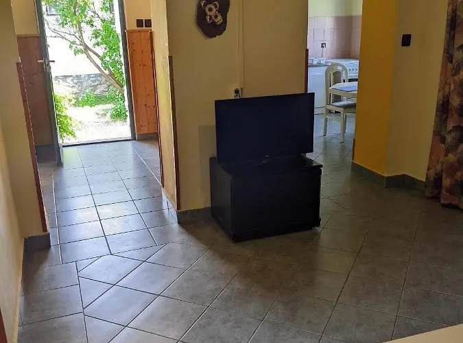 Tulipan Haz בית נופש